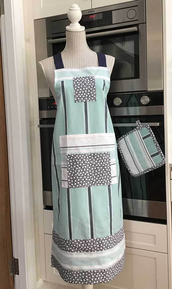 CT Unboxed 60" Wide Toweling - Utility Apron 1